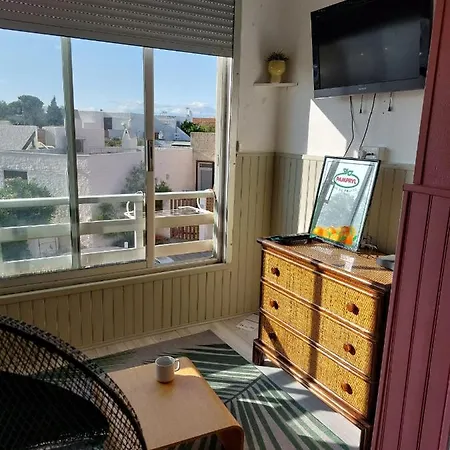 Des Tennis Apartment *